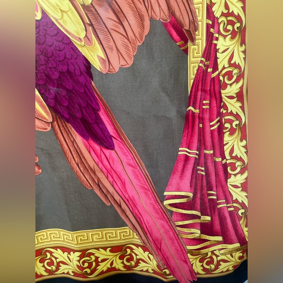 Rare Vintage Salvatore Ferragamo Silk Scarf, Parrot 🦜 Tropical Bird Theme - Picture 2 of 10